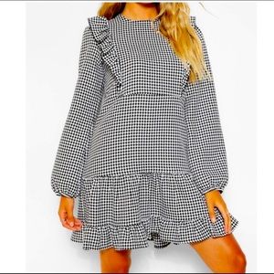 Houndstooth / Dogtooth Ruffle Detail Drop Hem Skater Dress